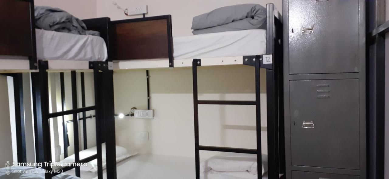 Chirpy Co-Living Space & Hostel Bangalore Luaran gambar